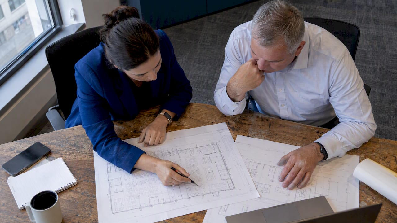 Hands compare office floor plate options